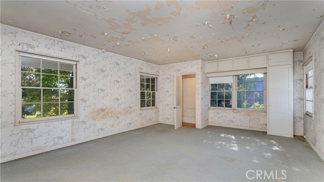 Detail Gallery Image 30 of 37 For 1804 N Heliotrope Dr, Santa Ana,  CA 92706 - 5 Beds | 4 Baths