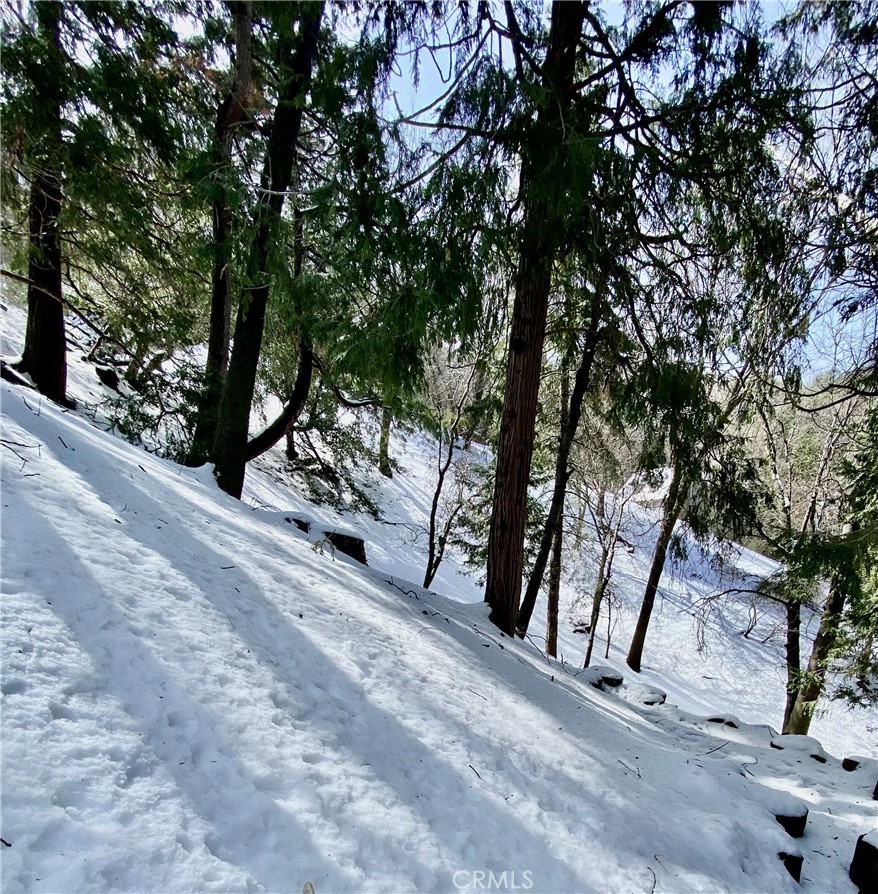 https://media.crmls.org/medias/762c6d9e-5a48-40d0-b510-c44153583ed6.jpg?preset=X-Large