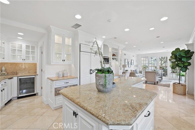 2 Rue Grand Vallee, Newport Beach, California 92660, 4 Bedrooms Bedrooms, ,4 BathroomsBathrooms,Residential Purchase,For Sale,Rue Grand Vallee,NP21261172