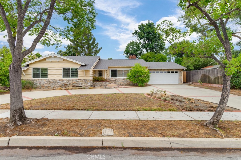 1512 Finecroft Drive