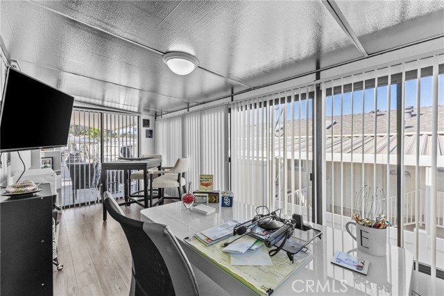 4000 Pierce Street, Riverside CA: https://media.crmls.org/medias/762d98e7-65de-4f5a-914b-488c1de9d0f0.jpg