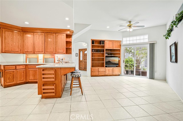 1034 Isabella Avenue, Coronado CA: https://media.crmls.org/medias/762e30e0-c2cc-499f-a72b-4ce2346ad677.jpg
