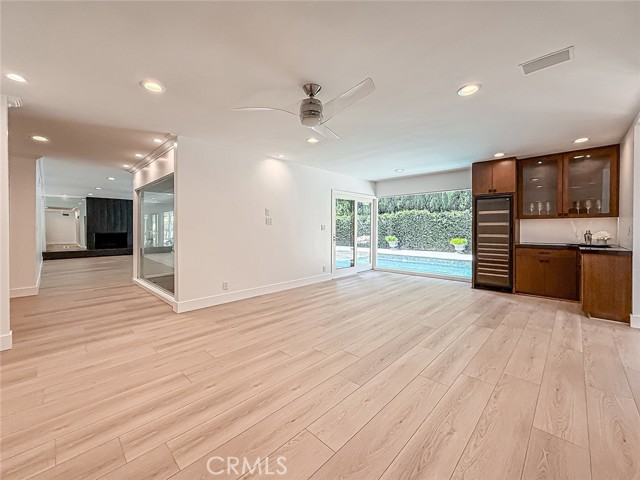 Detail Gallery Image 12 of 67 For 4575 De Celis Pl, Encino,  CA 91436 - 4 Beds | 3 Baths