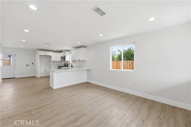 Detail Gallery Image 7 of 19 For 1094 W Evans, San Bernardino,  CA 92411 - 3 Beds | 2 Baths