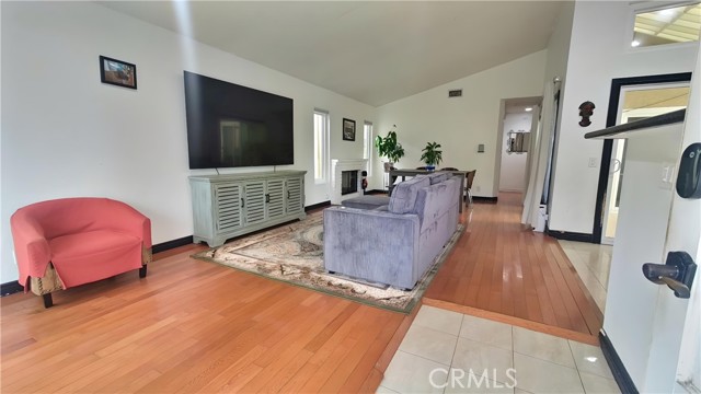 Detail Gallery Image 5 of 30 For 11622 Remington St, Sylmar,  CA 91342 - 3 Beds | 2 Baths