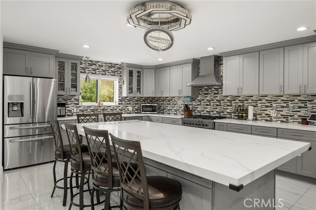 23118 Pennsylvania Avenue, Torrance CA: https://media.crmls.org/medias/7631c241-56f0-461b-b321-4527f974a81c.jpg