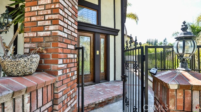 Detail Gallery Image 9 of 27 For 640 S Aberdeen St, Anaheim,  CA 92807 - 3 Beds | 2/1 Baths