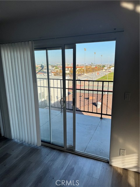 Detail Gallery Image 6 of 16 For 1221 S Meyler, San Pedro,  CA 90731 - 2 Beds | 2 Baths