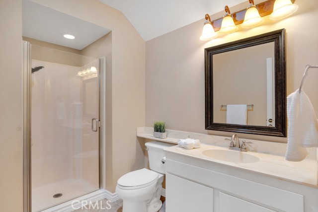 5644 Etiwanda Avenue, Tarzana CA: https://media.crmls.org/medias/76331f54-314a-44f9-9032-1aca89578d03.jpg