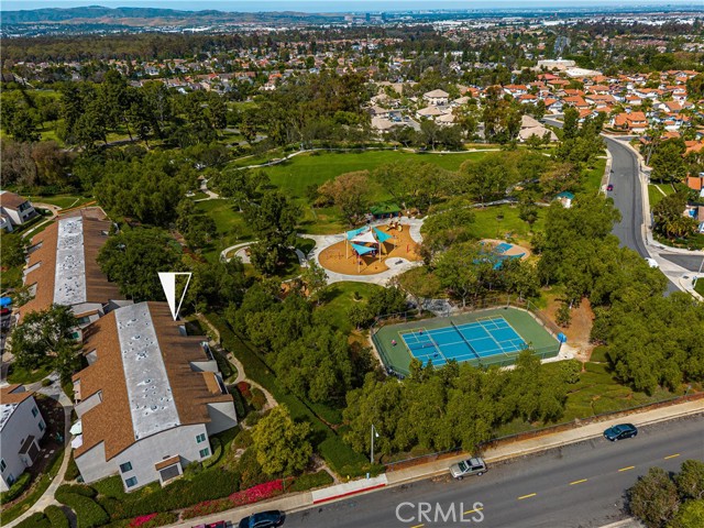 Image 28 of 37 For 21931 Rimhurst  117