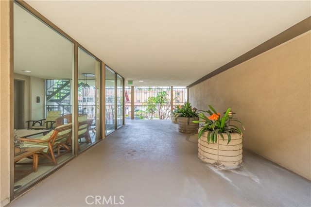 Detail Gallery Image 30 of 46 For 100 Hermosa Ave 2c,  Long Beach,  CA 90802 - 2 Beds | 2 Baths