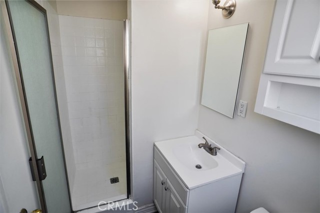 Detail Gallery Image 14 of 19 For 9976 Cabanas Ave, Tujunga,  CA 91042 - 3 Beds | 2 Baths