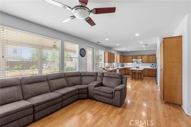 Detail Gallery Image 12 of 39 For 14905 Ansley Ct, Moreno Valley,  CA 92555 - 5 Beds | 3 Baths