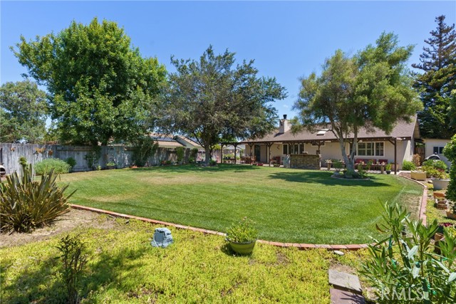 4319 Valley Drive, Santa Maria CA: https://media.crmls.org/medias/7634e614-4cb7-4939-b260-b30516d5f913.jpg
