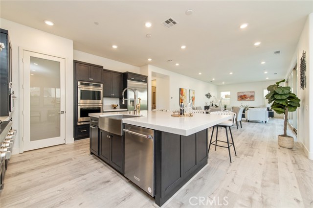 Detail Gallery Image 10 of 39 For 113 Measure, Irvine,  CA 92618 - 4 Beds | 4/1 Baths