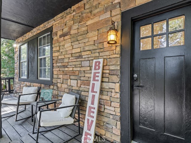 24834 Edelweiss Drive, Crestline, CA 92325