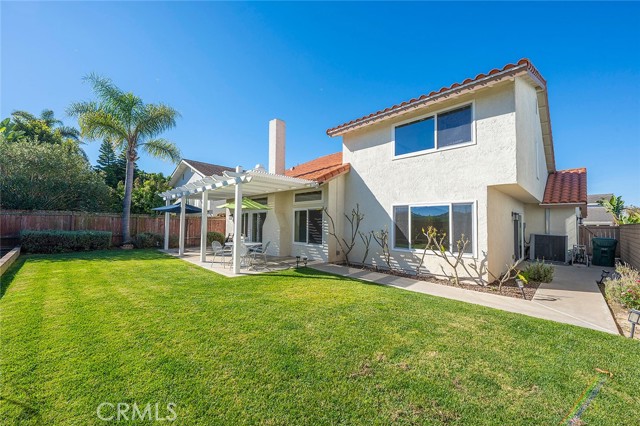 Detail Gallery Image 34 of 42 For 18402 Oxboro, Huntington Beach,  CA 92648 - 4 Beds | 2/1 Baths
