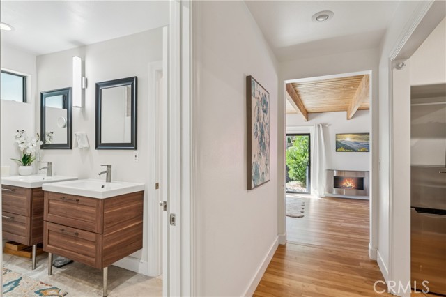 Detail Gallery Image 13 of 57 For 113 Brentwood, Lake Arrowhead,  CA 92352 - 6 Beds | 5/1 Baths