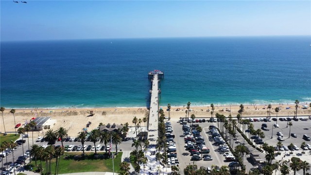 Detail Gallery Image 33 of 36 For 600 E Oceanfront 1a,  Newport Beach,  CA 92661 - 3 Beds | 2 Baths