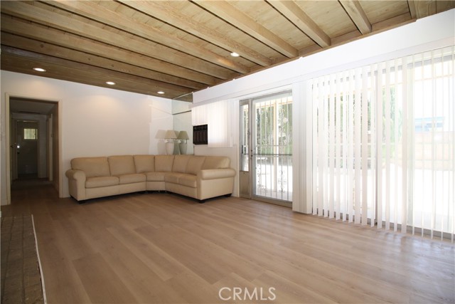1532 Dell Drive, Monterey Park CA: https://media.crmls.org/medias/76371e07-06e3-41cc-9b7a-f6d4ec7072ab.jpg