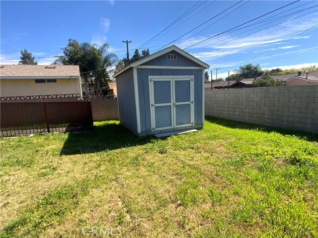 Detail Gallery Image 19 of 23 For 745 W E, Ontario,  CA 91762 - 3 Beds | 2 Baths