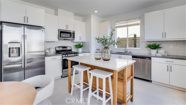 Front Image Thumbnail for CRSW25267159