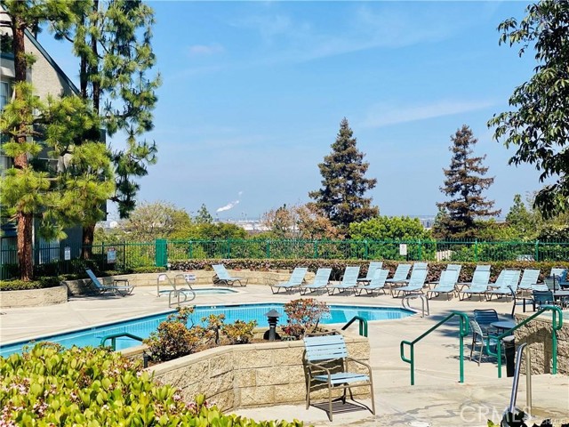 Detail Gallery Image 1 of 7 For 1380 W Capitol Dr #229,  San Pedro,  CA 90732 - 1 Beds | 1 Baths
