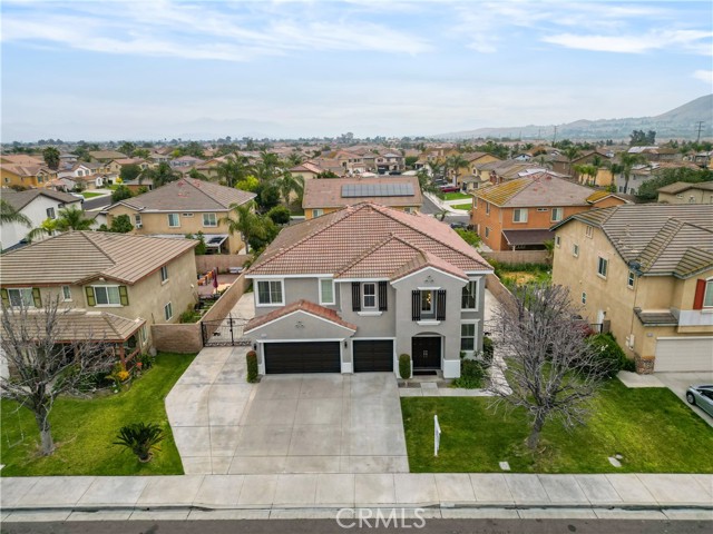 Detail Gallery Image 2 of 18 For 6696 Wells Springs St, Jurupa Valley,  CA 91752 - 5 Beds | 3/1 Baths