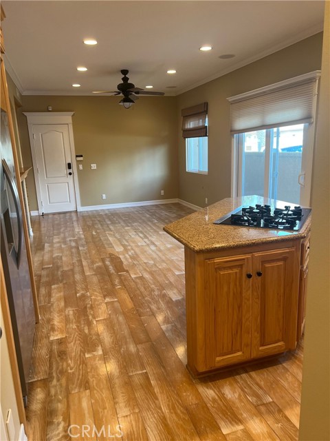 Detail Gallery Image 6 of 47 For 121 21st, Huntington Beach,  CA 92648 - 3 Beds | 4/1 Baths