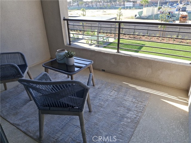 Detail Gallery Image 12 of 30 For 109 S Laxore St #303,  Anaheim,  CA 92804 - 4 Beds | 3/1 Baths