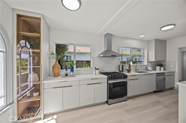 Detail Gallery Image 9 of 28 For 1520 S Olive Ave, Alhambra,  CA 91803 - 4 Beds | 3/1 Baths