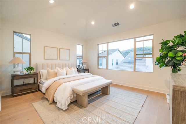149 Somera, Irvine CA: https://media.crmls.org/medias/763a4735-0325-471e-8d99-45036e113d20.jpg