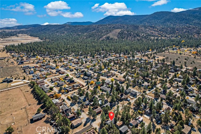 Detail Gallery Image 3 of 12 For 801 Central, Big Bear City,  CA 92314 - 2 Beds | 2 Baths