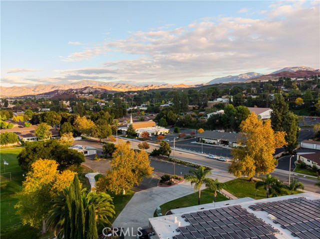 Detail Gallery Image 41 of 50 For 19204 Avenue of the Oaks #E,  Newhall,  CA 91321 - 2 Beds | 2 Baths