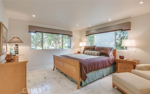 1 Tiburon Court, Manhattan Beach, California 90266, 3 Bedrooms Bedrooms, ,Residential,Sold,Tiburon,SB17005932
