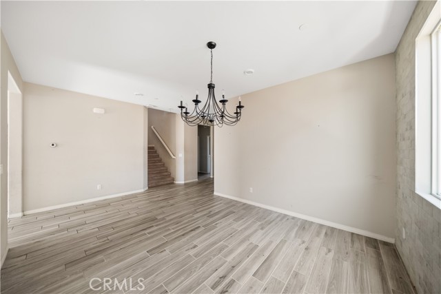 Detail Gallery Image 5 of 42 For 11836 Crossbill Way, Jurupa Valley,  CA 91752 - 5 Beds | 3 Baths
