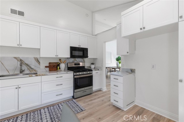 27242 Jardines, Mission Viejo CA: https://media.crmls.org/medias/763be835-db49-4599-86ce-77b2595af814.jpg