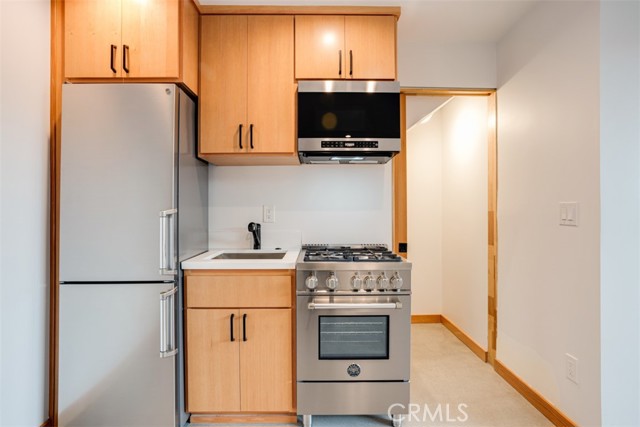 Detail Gallery Image 4 of 14 For 3928 Ocean Drive, Oxnard,  CA 93035 - 1 Beds | 1 Baths