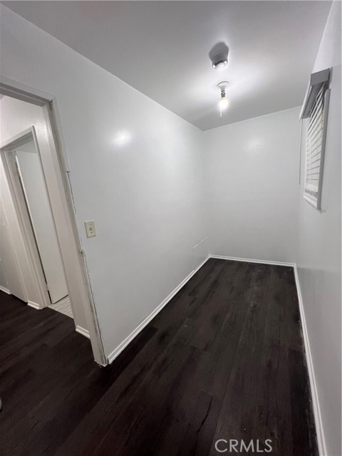 9122 S Hoover Street, Los Angeles CA: https://media.crmls.org/medias/763d2cd2-696a-442c-8eee-b84cd8375a04.jpg
