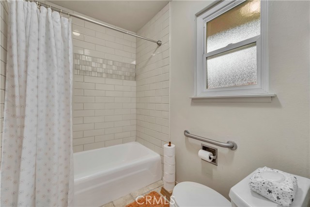 Detail Gallery Image 16 of 42 For 42815 16th, Lancaster,  CA 93534 - 4 Beds | 3 Baths