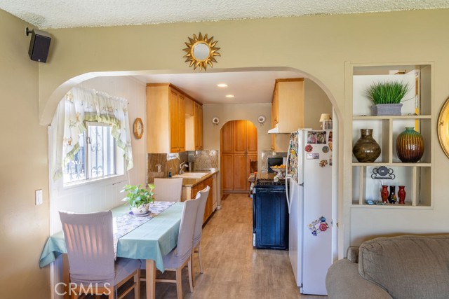 Detail Gallery Image 27 of 28 For 1502 Coronel, San Fernando,  CA 91340 - 3 Beds | 2 Baths