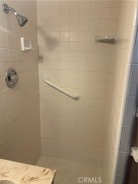 Detail Gallery Image 10 of 13 For 8960 Delano, Riverside,  CA 92503 - 4 Beds | 2 Baths