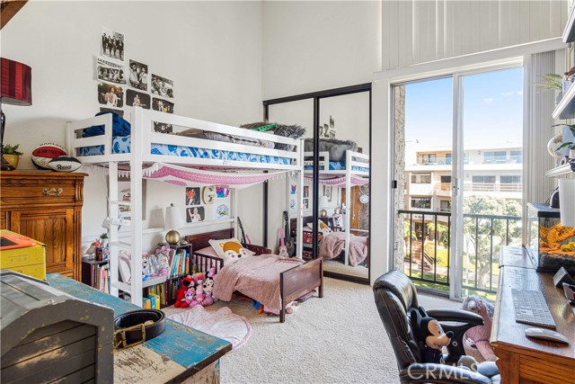 555 Esplanade, Redondo Beach, California 90277, 3 Bedrooms Bedrooms, ,3 BathroomsBathrooms,Residential,Sold,Esplanade,SB22021608