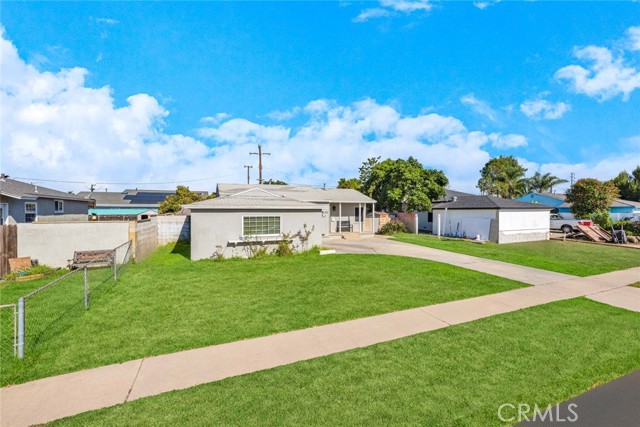 Detail Gallery Image 2 of 29 For 7901 Rockwell Ave, Midway City,  CA 92655 - 3 Beds | 2 Baths