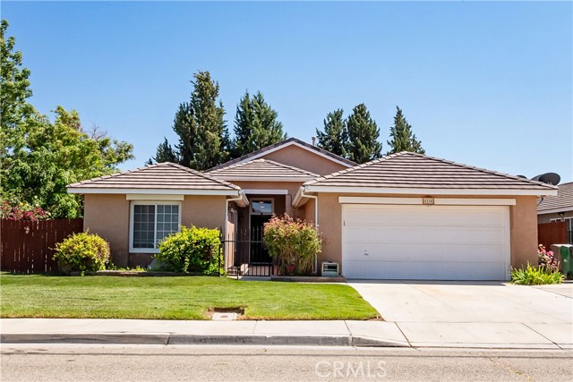Detail Gallery Image 1 of 46 For 6310 Treehaven Ct, Lancaster,  CA 93536 - 4 Beds | 2 Baths