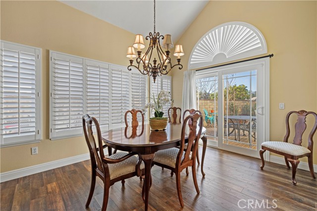 Detail Gallery Image 10 of 49 For 26061 Charonne Ct, Valencia,  CA 91355 - 4 Beds | 3 Baths