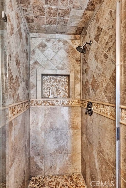 Detail Gallery Image 21 of 33 For 2825 E Jackson, Orange,  CA 92867 - 4 Beds | 2 Baths