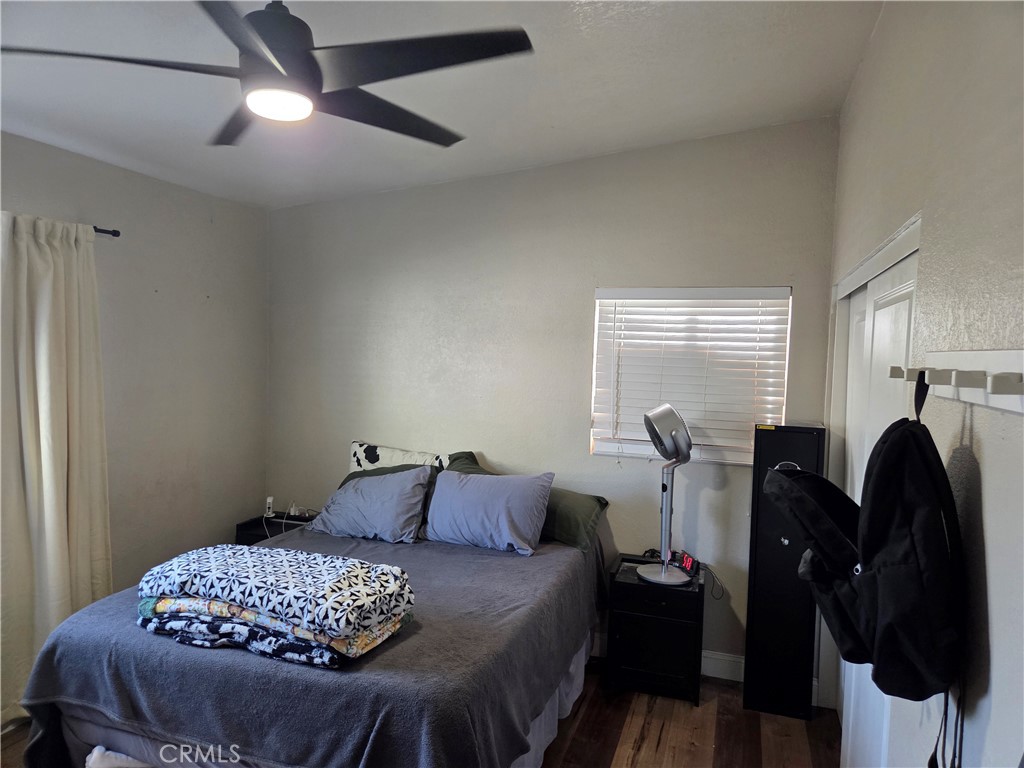 https://media.crmls.org/medias/7640b522-5bd1-4256-a1d4-38518bce40be.jpg?preset=X-Large