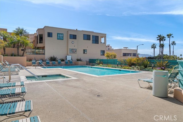 Pool and hot tub (shared)