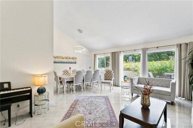 Detail Gallery Image 11 of 22 For 196 S Donna Ct, Anaheim,  CA 92807 - 3 Beds | 2 Baths